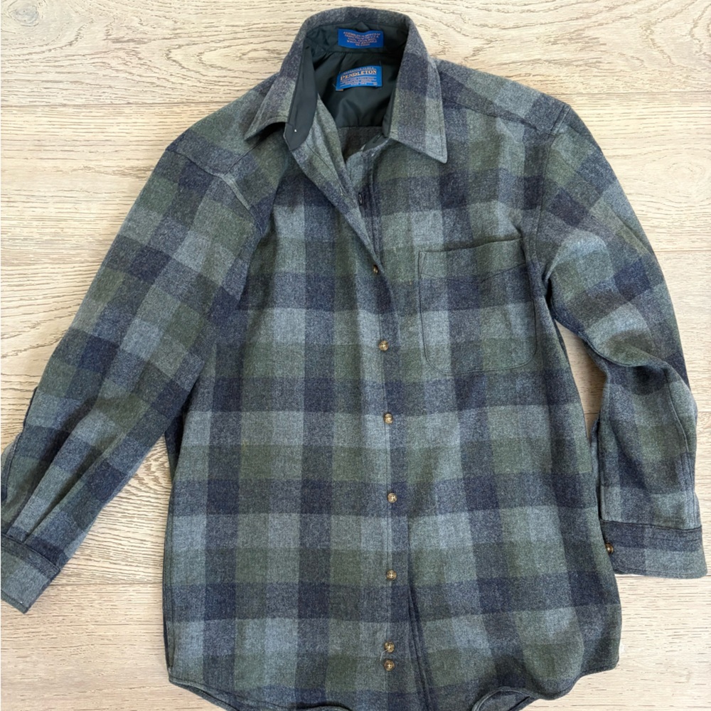Pendleton shirt size small